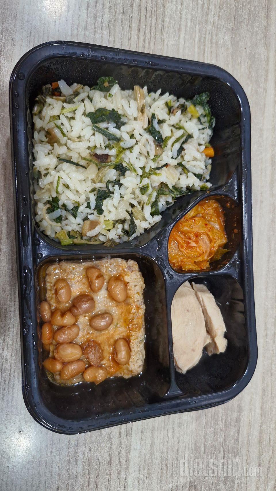 생각보다 맛있었어요 
양은  많지 않