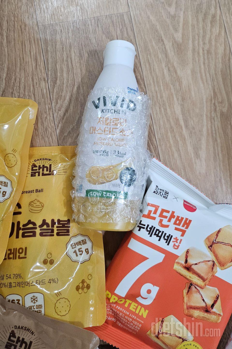 소소는 저당으로
떨어지면 다시 비비드