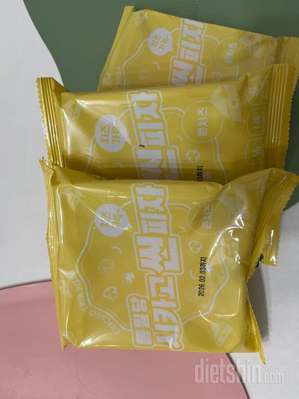 도우가 얇고 위에 토핑이 너무 맛있어