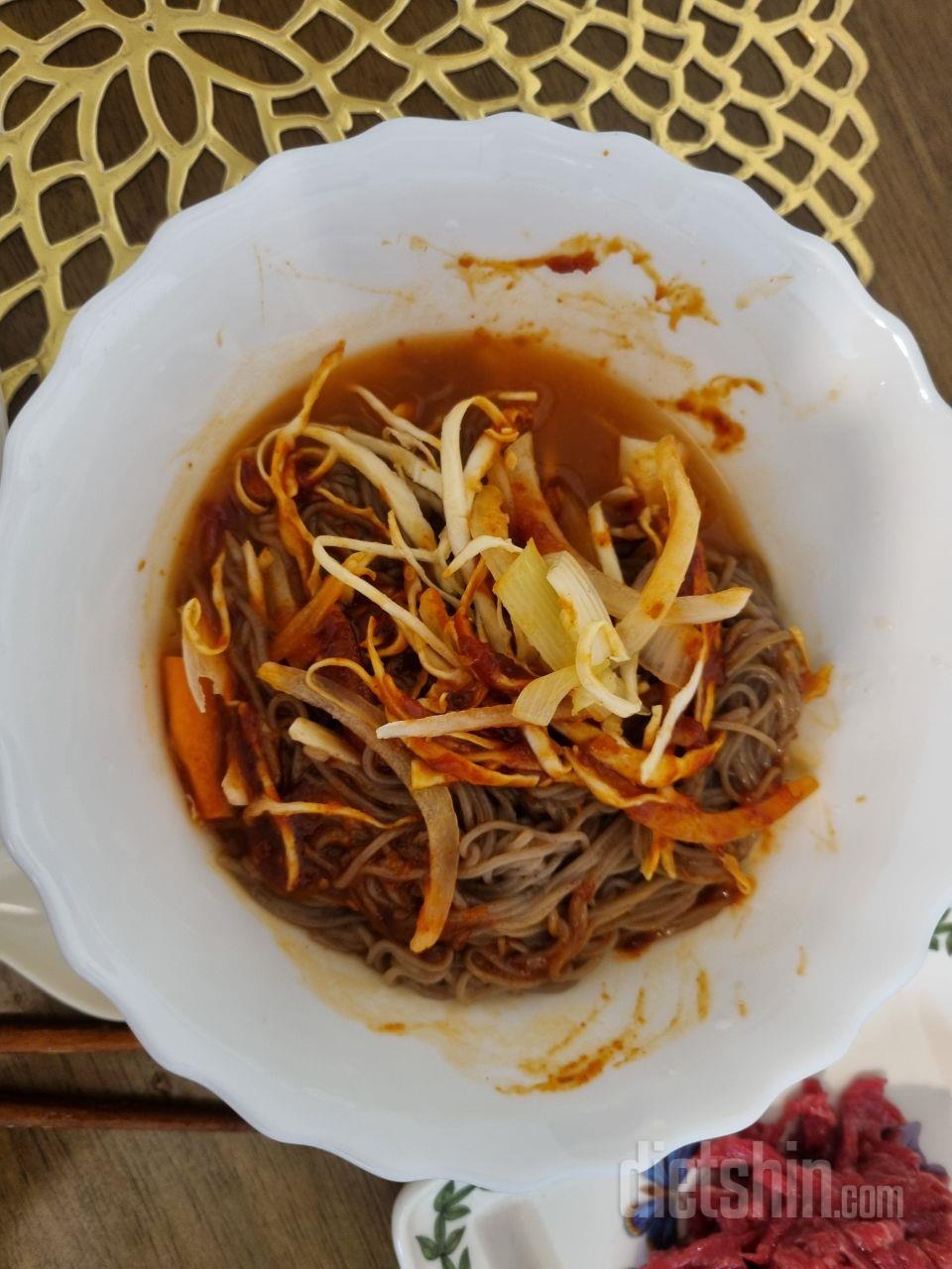 저당 비빔냉면이라니~~
반신반의 하며
