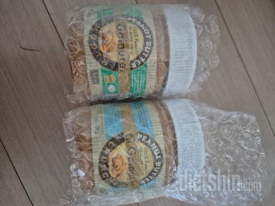 아침마다 사과에 땅콩잼 발라먹는데 
