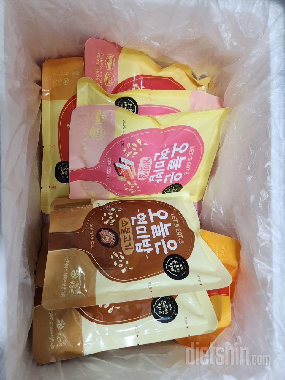 자꾸 광고에 뜨길래 가격도 저렴해서