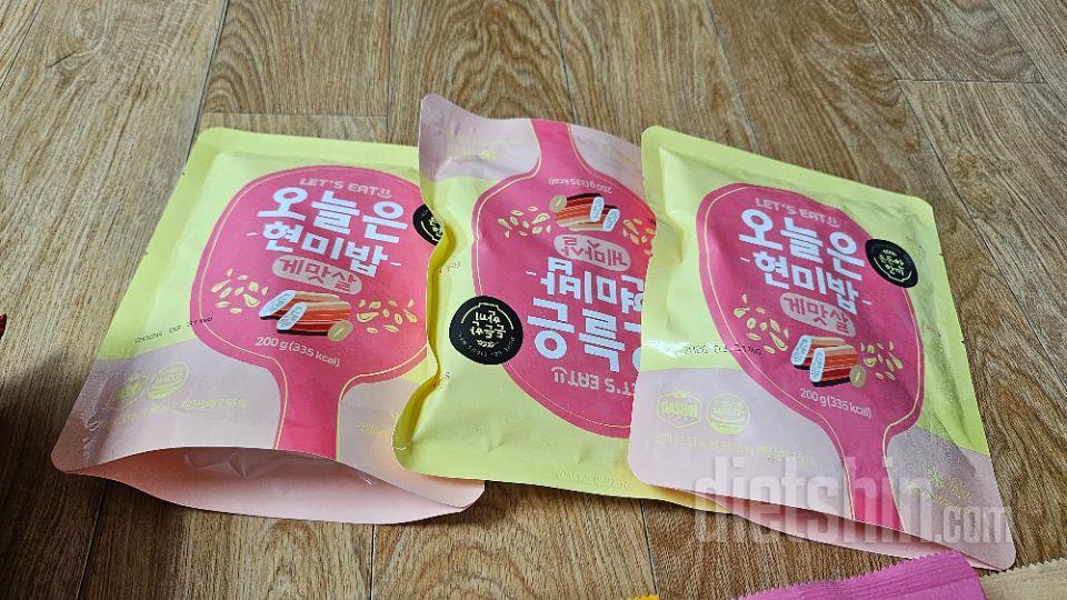 게맛살이 물리지도 않고 제일 맛나요