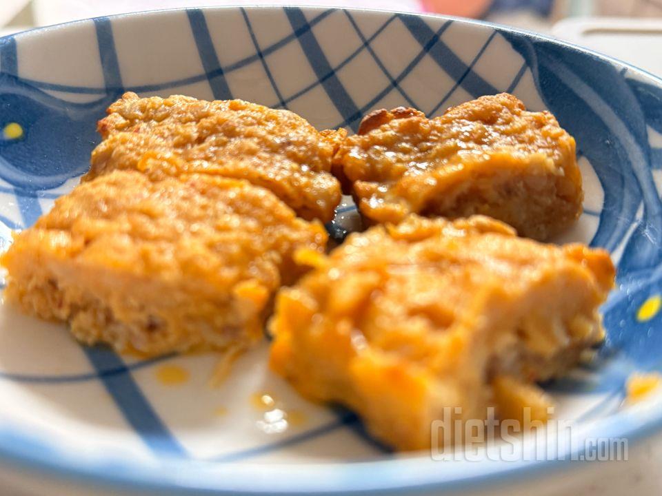 제육 딱갈비맛 둘 다 맛나요 기름도