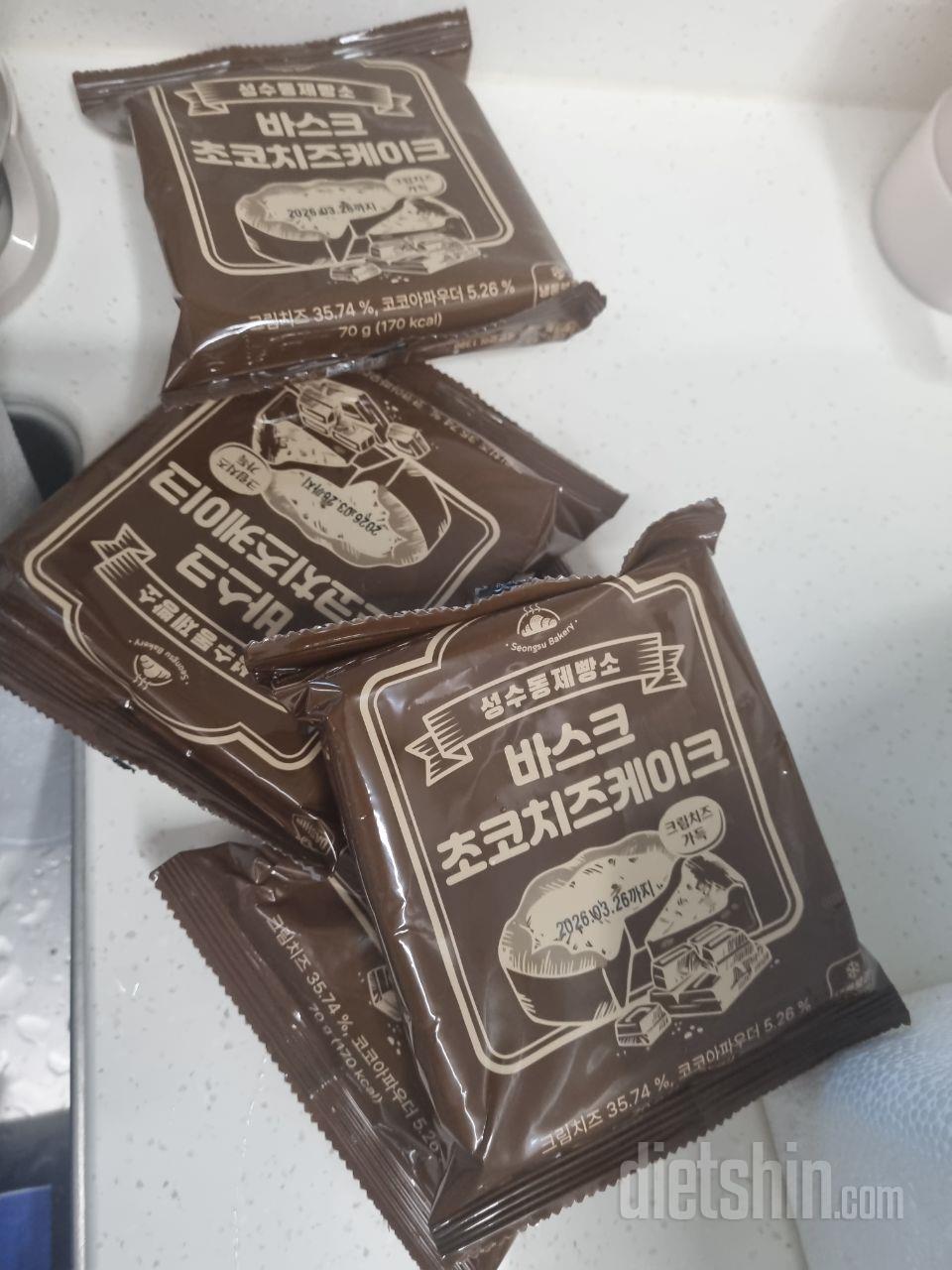 처음 구매해보는 케익이네요
이번주에