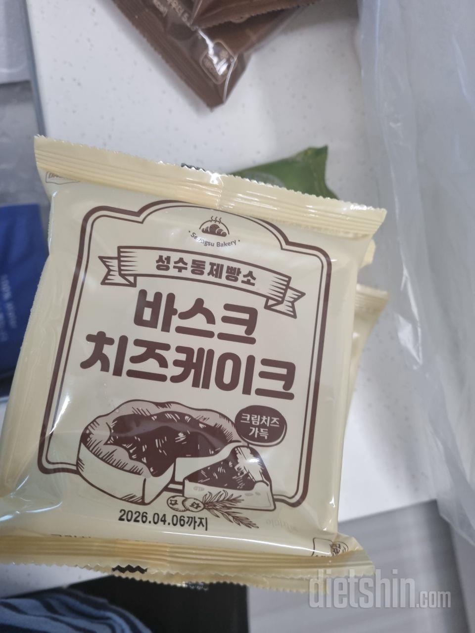 처음 구매해보는 케익이네요
이번주에