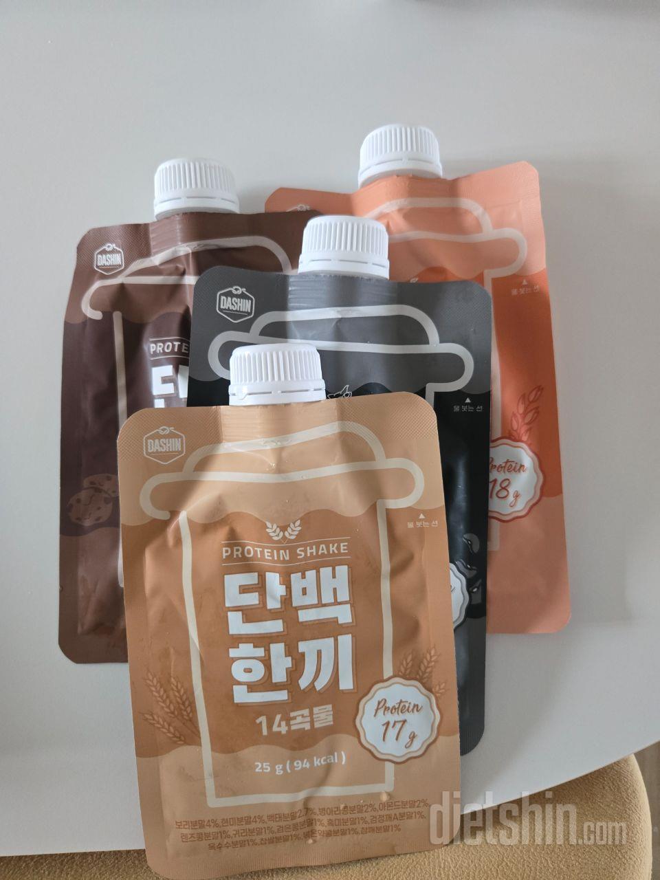 물만넣으면 간단하게 먹을수 있어서 좋