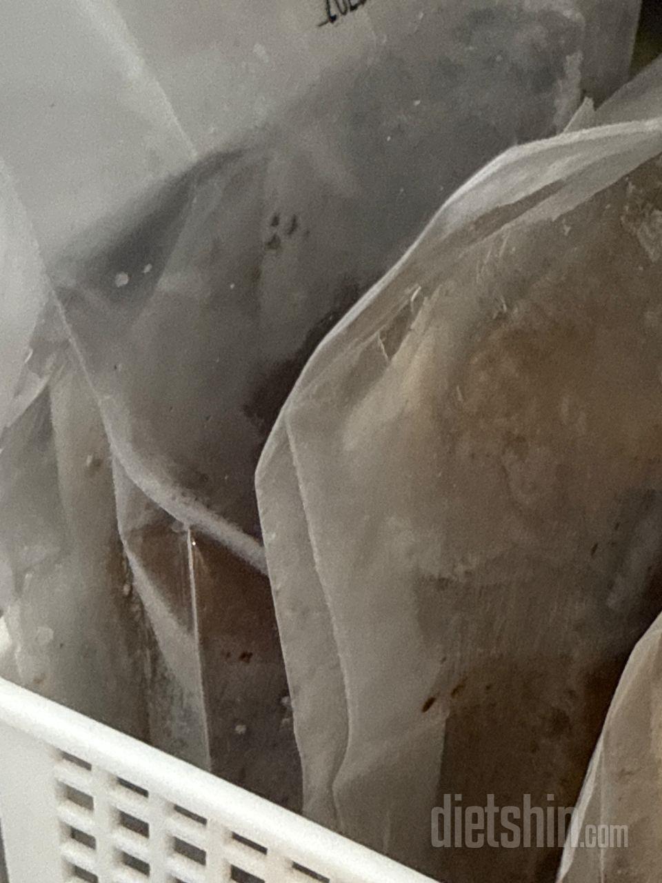 아이들이 아침식사로 잘먹고가요.  냉