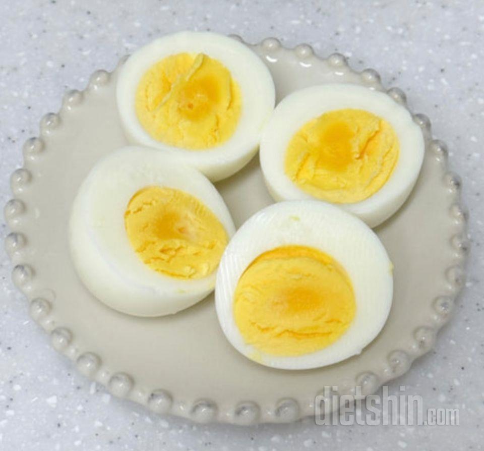 아침엔 간단히 현미주먹밥 하나 먹었고