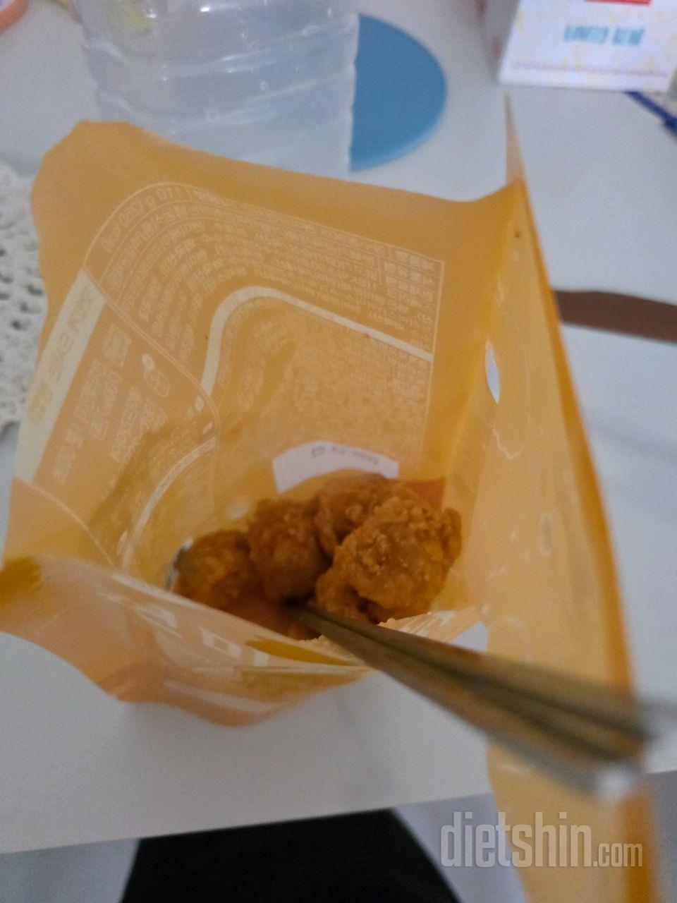 현미크런키랑 칠리깐풍기 둘다 맛있어요