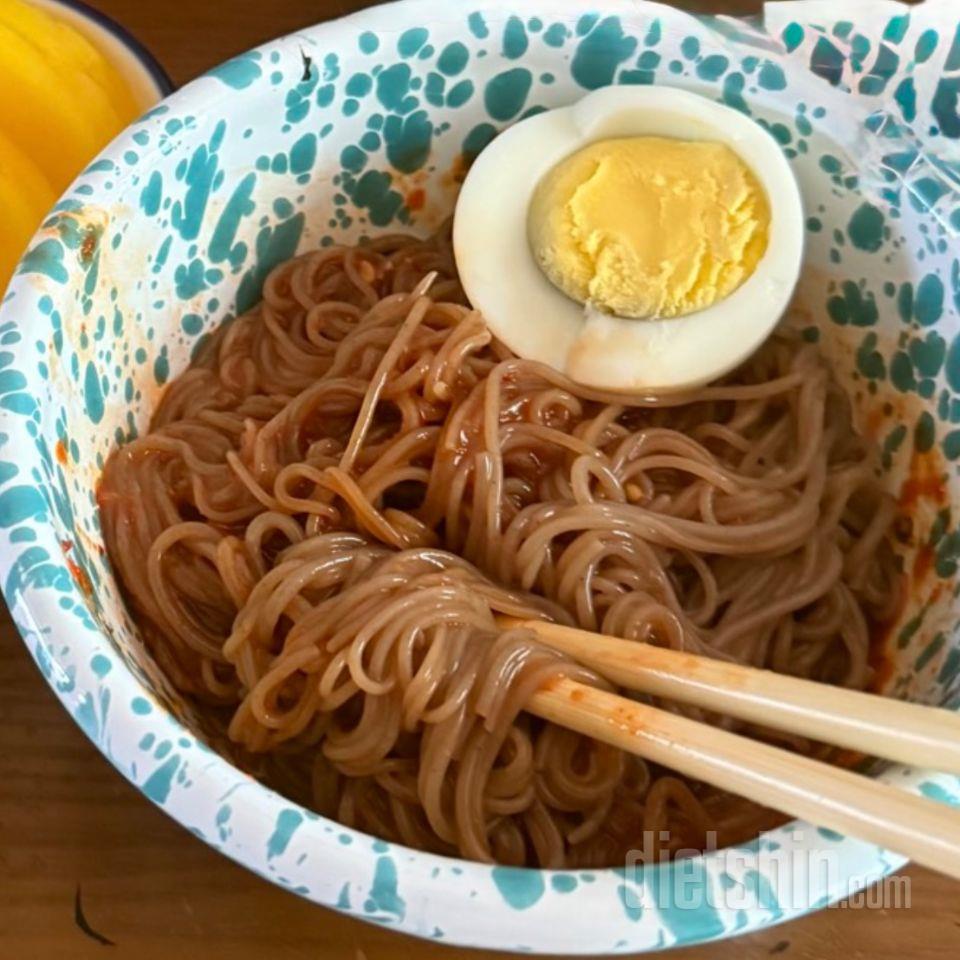 속세 비빔냉면보다 조금 마음 편하게