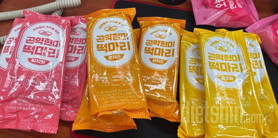 생각보다 작은데 맛있어요. 그릭요거트