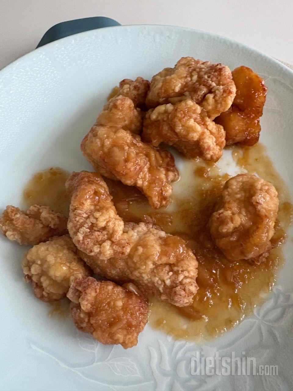 맛있어요 마늘간장치킨이랑 오징어어묵