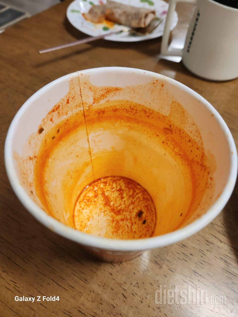 전형적인 컵뽂이 인데 맛이 괜찮네요!