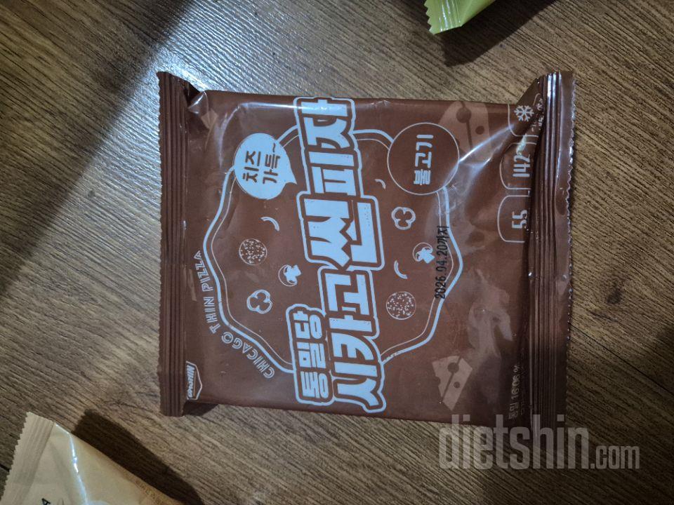 배송 냉동으로 잘 왔어요.넘 맘에듭니