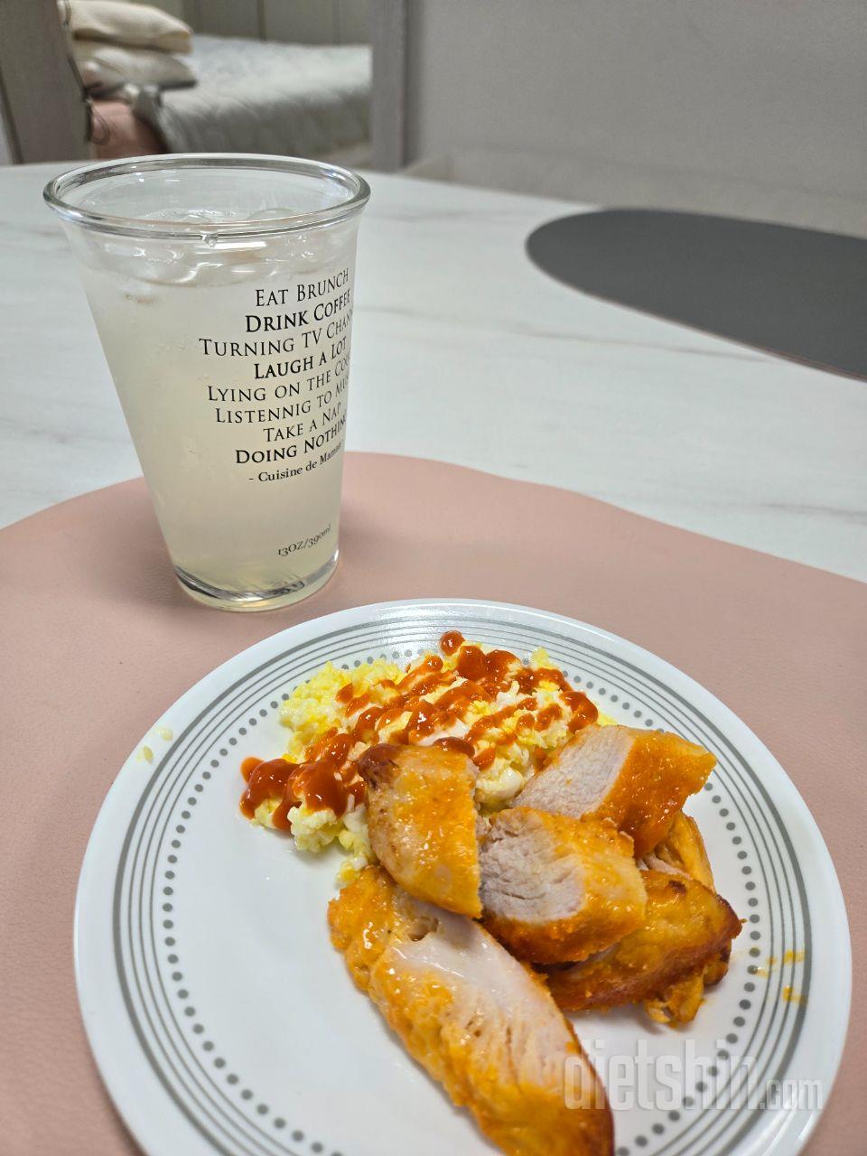 15분 돌려도 바삭하진 않았는데
맛있