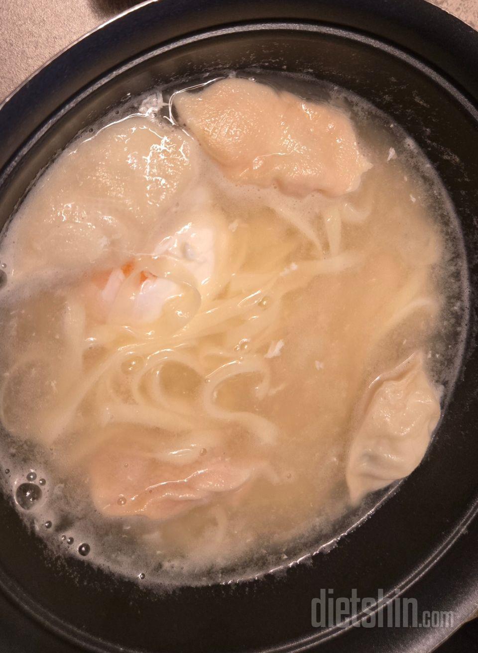 맛있게 잘 먹고 있어요~