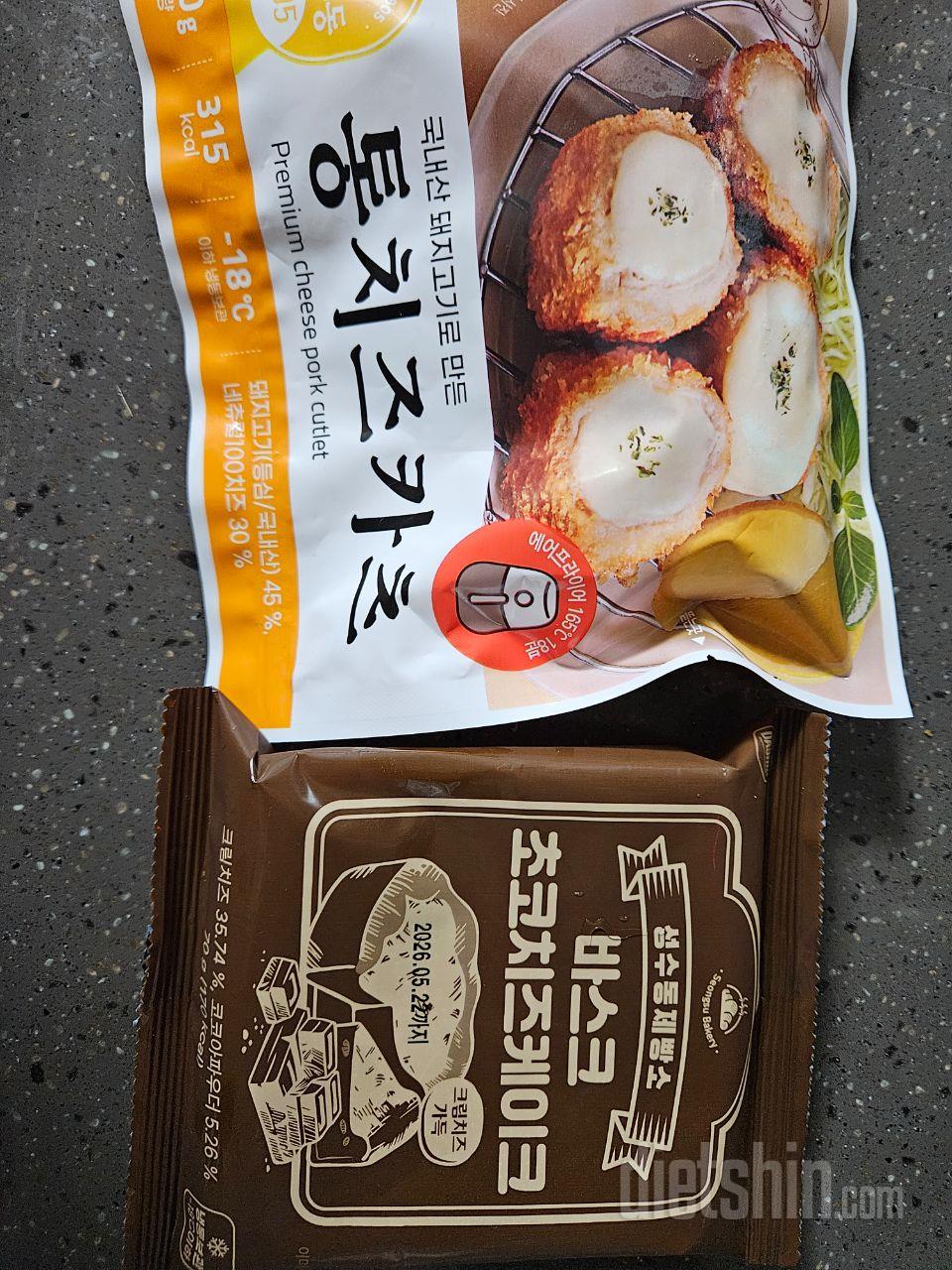 통치즈카츠는 치즈가 많고 너무 맛있어