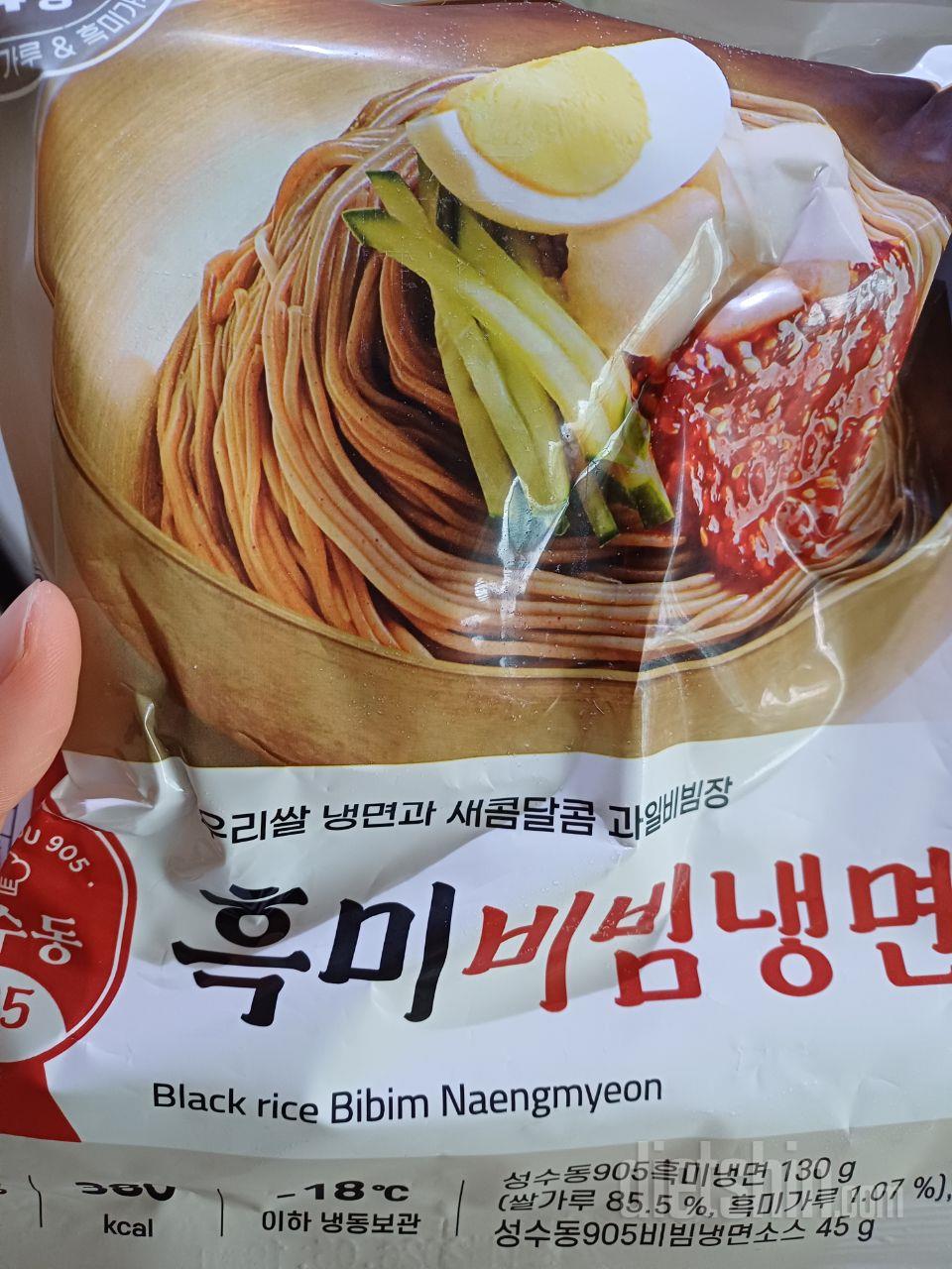 유통기한도 거의 1년되는걸로 왔어요.