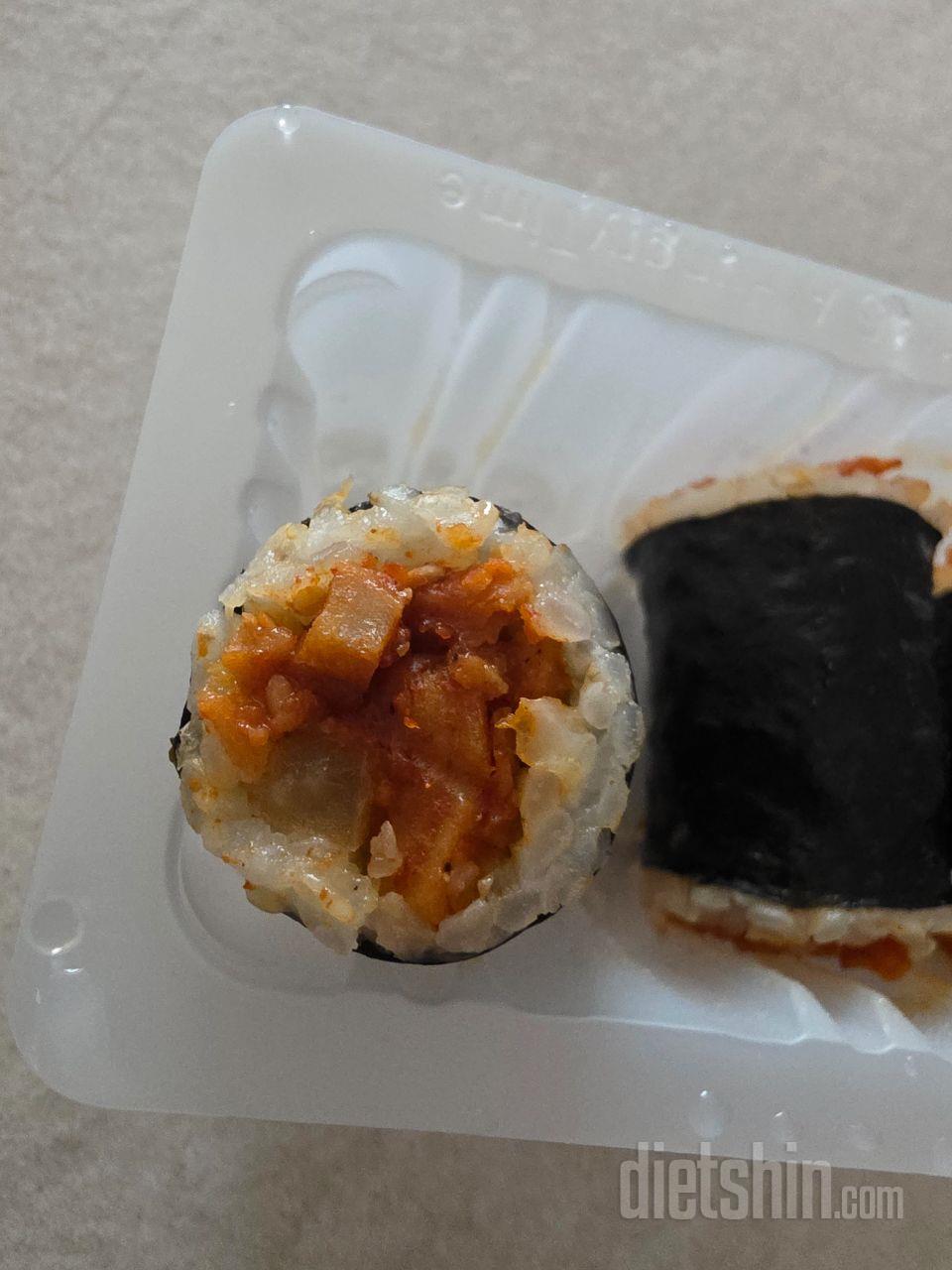 다이어트 중이라 곤약김밥 제품을 찾다