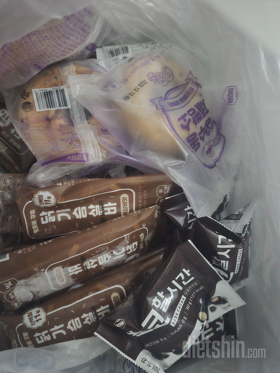 먹어보구 바로 재구매했어요.
평소 닭