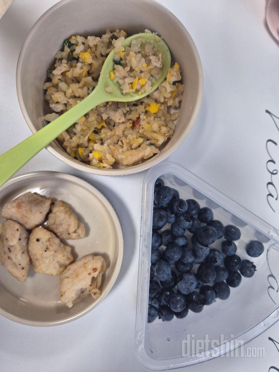 살이 많이 쪄서 피티중인데요.
먹을걸