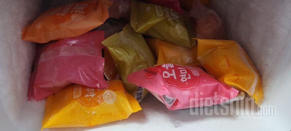 저렴하게 잘샀습니다
맛있네요 출출할때