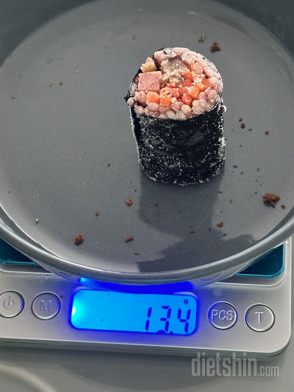 입에 넣자마자 김밥맛 그 자체였어요!