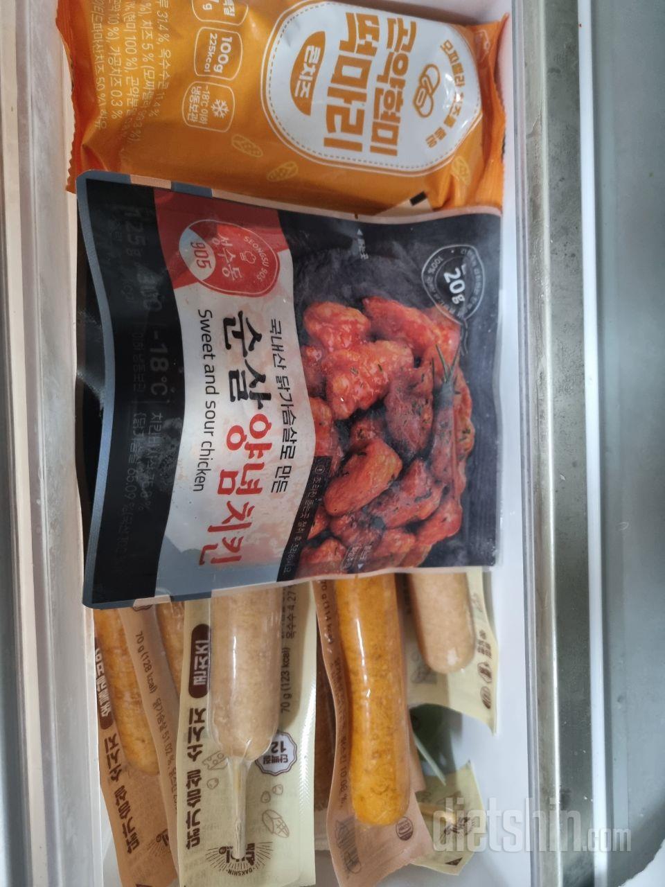 양념치킨  백원딜 뜨자마자 주문했어요