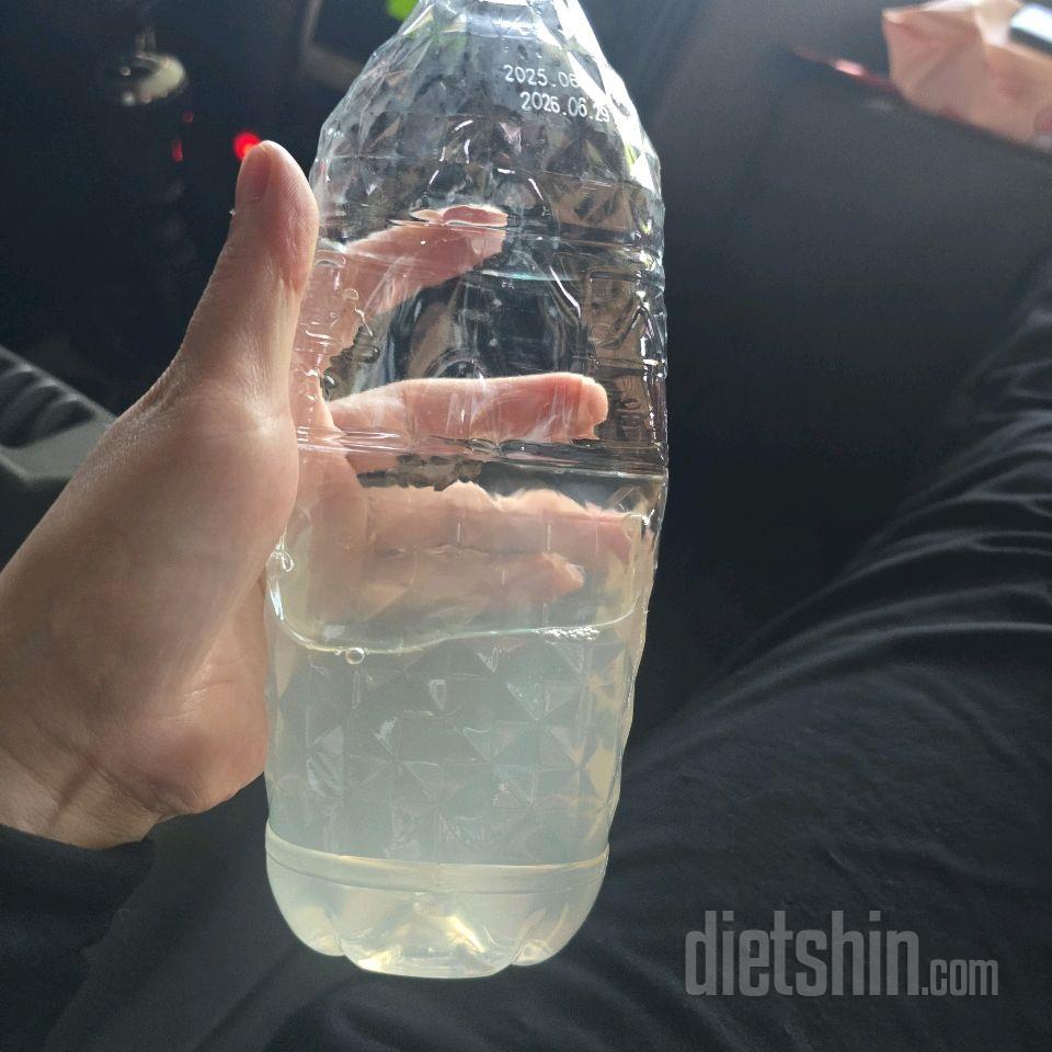 30일 하루 2L 물마시기 1일차 성공!