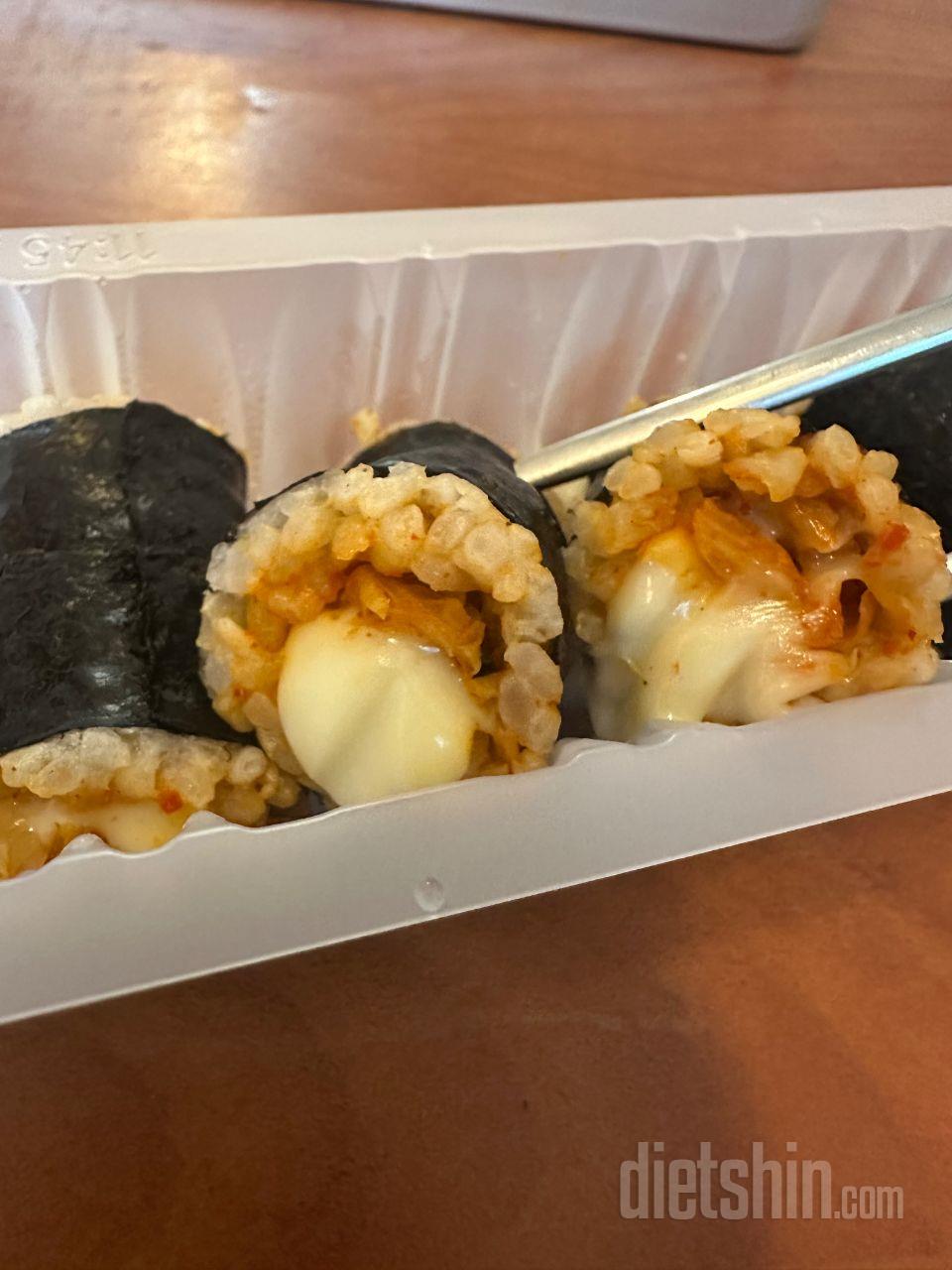 김치치즈 꼬마김밥 맛있어요 꼭꼭 주문
