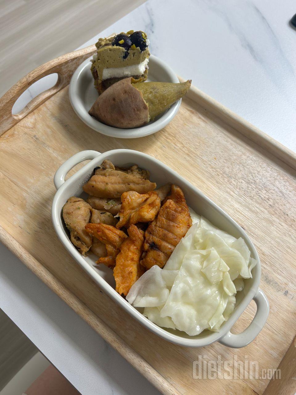새로 나온 닭갈비맛 진짜 맛있어요
칼