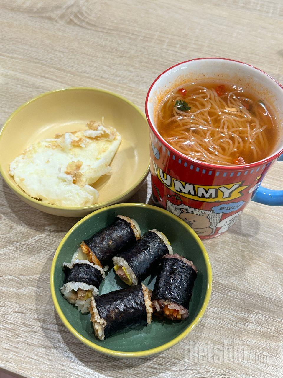 진짜 김밥맛 그대로라서 처음 먹어보고