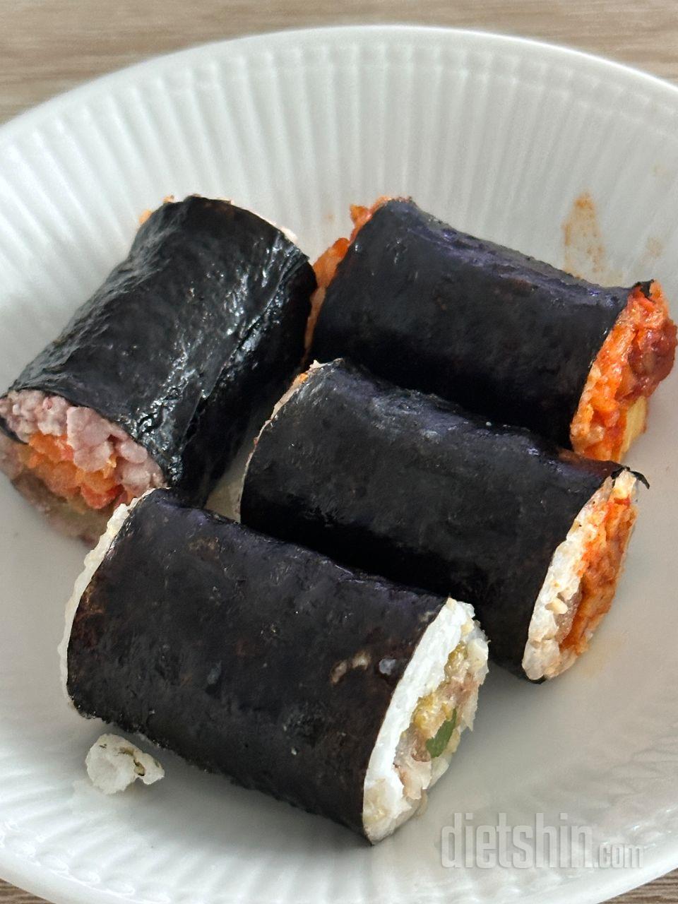 진짜 김밥맛 그대로라서 처음 먹어보고