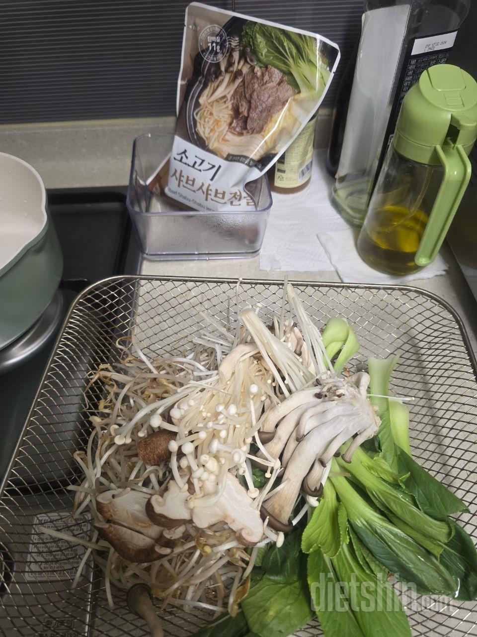 편하고   맛나게  먹었습니다
야채가