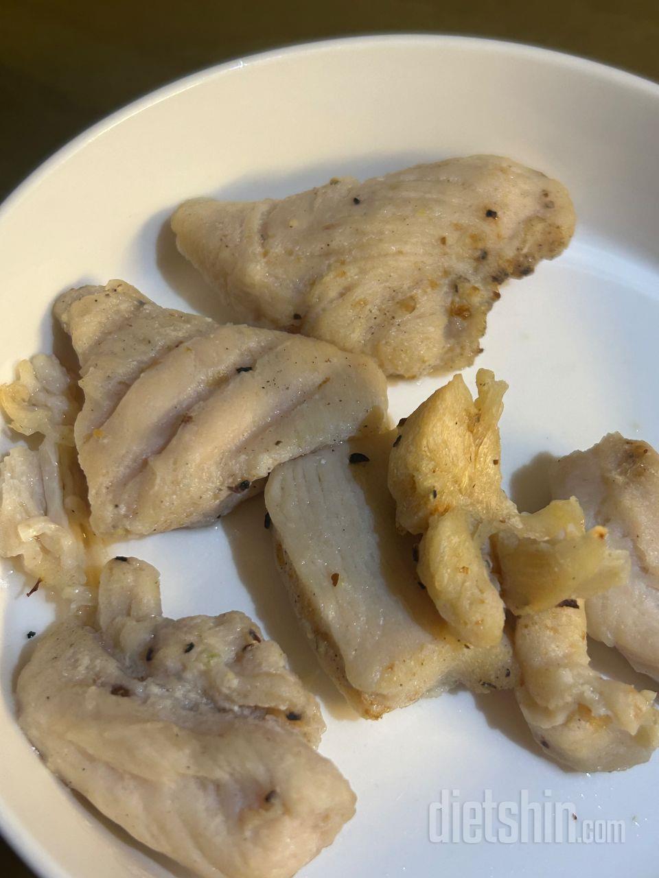 오.. 처음구매해서 먹어보는데 일단