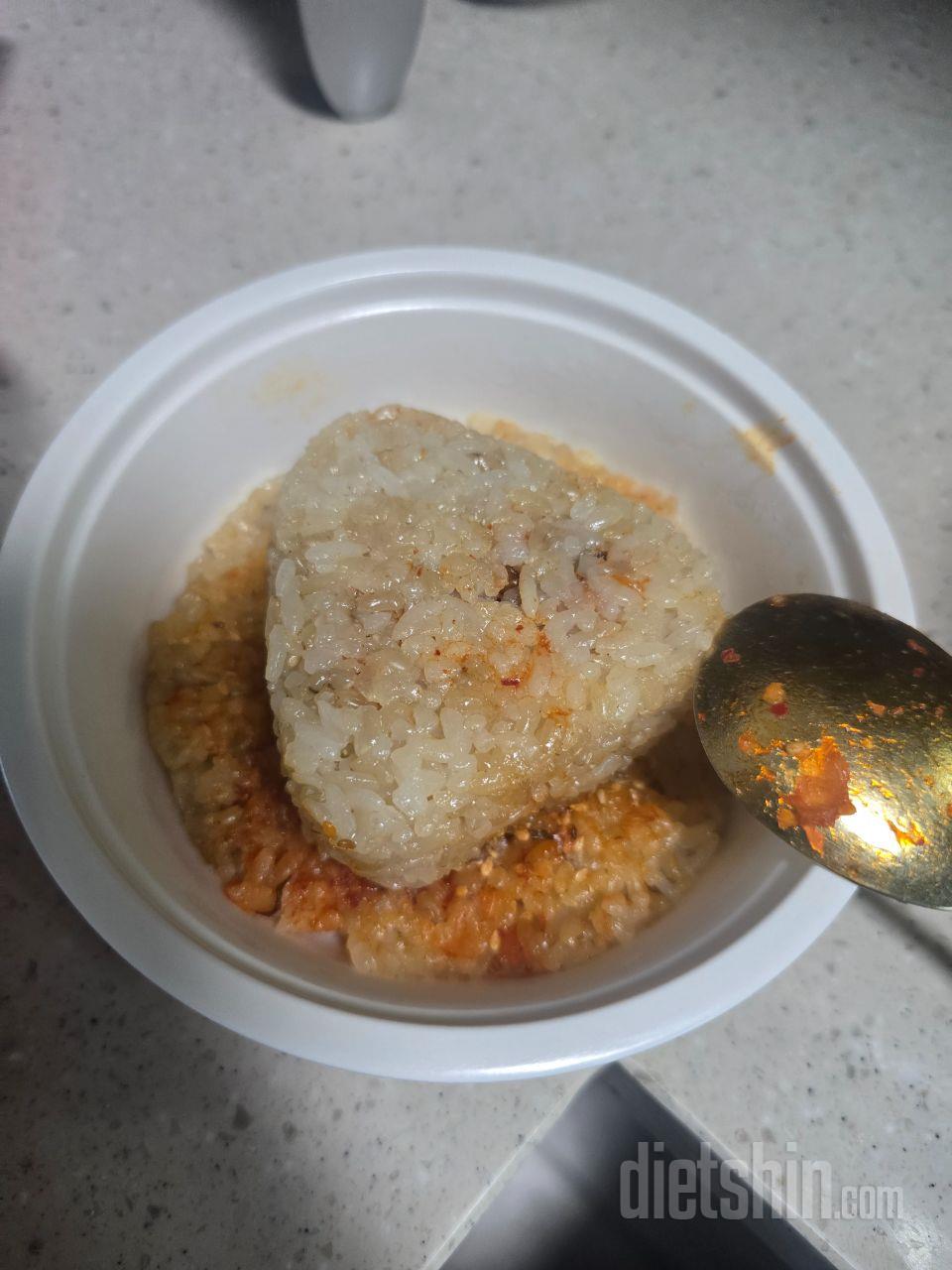 아들하고 아침으로 계란후라이 추가로