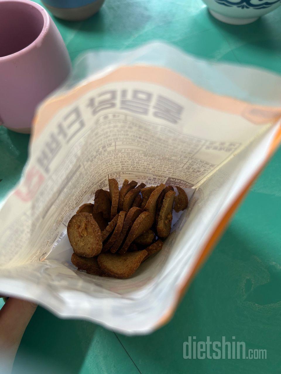 사은품으로 한개 먹어보고 바로 주문했