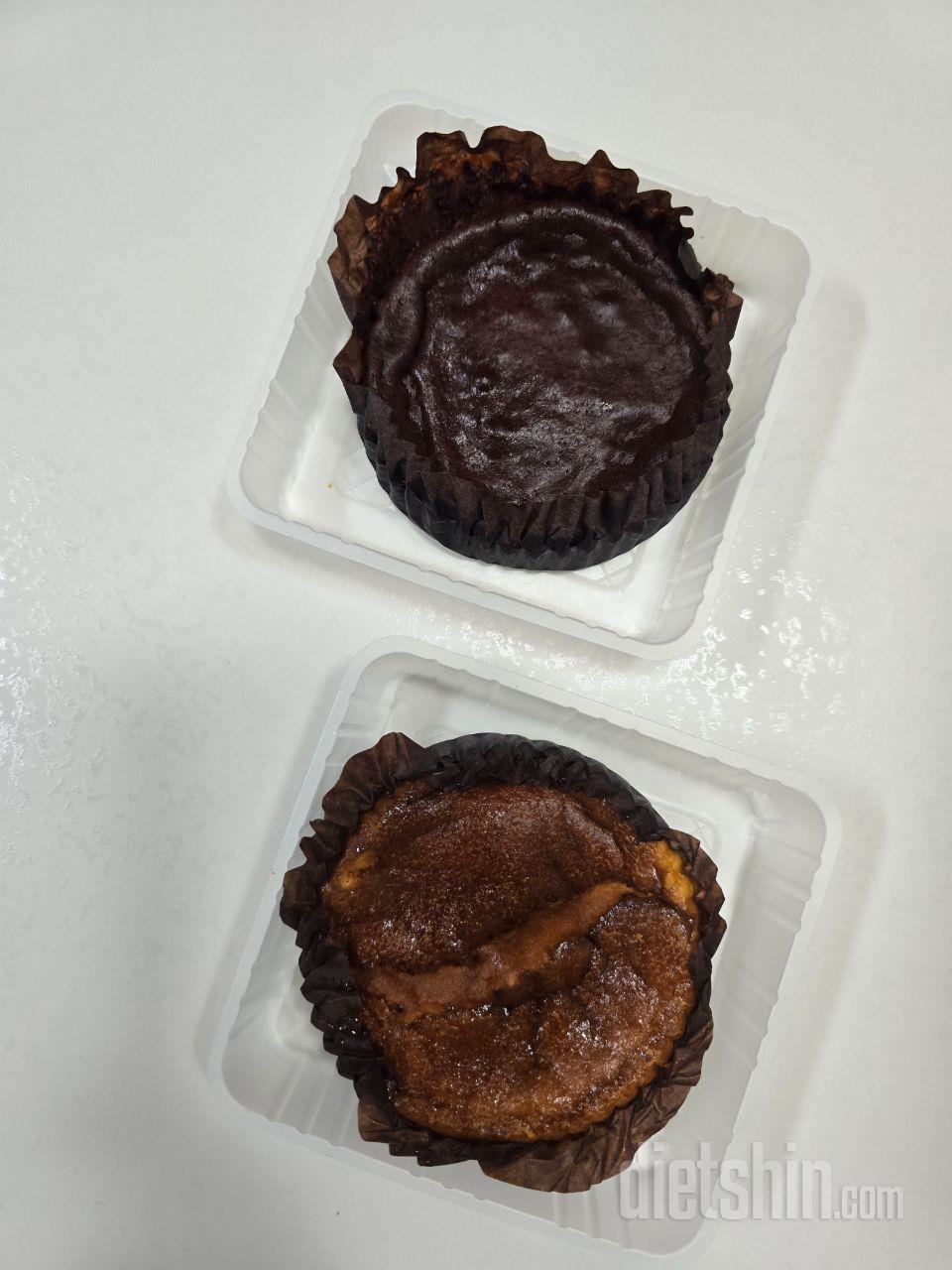 촉촉하긴한데 솔직히 그리 맛있진 않아