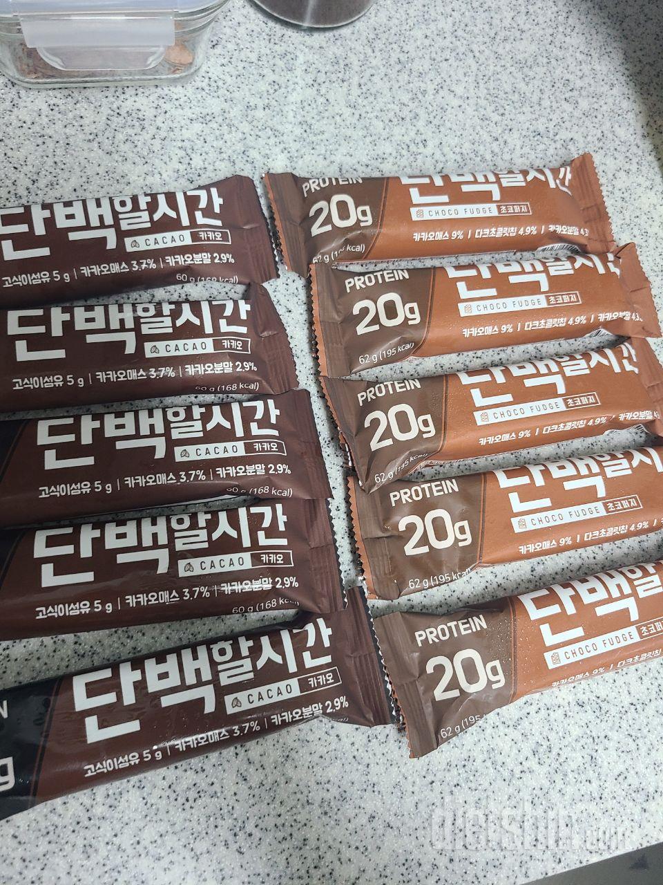 맛있어요.  식사대용으로 먹어야하지만