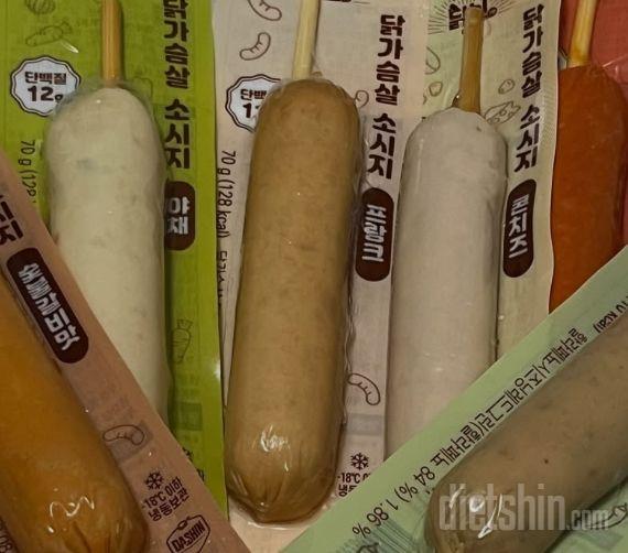 닭가슴살로 만들어져서 맛이 별로일것같