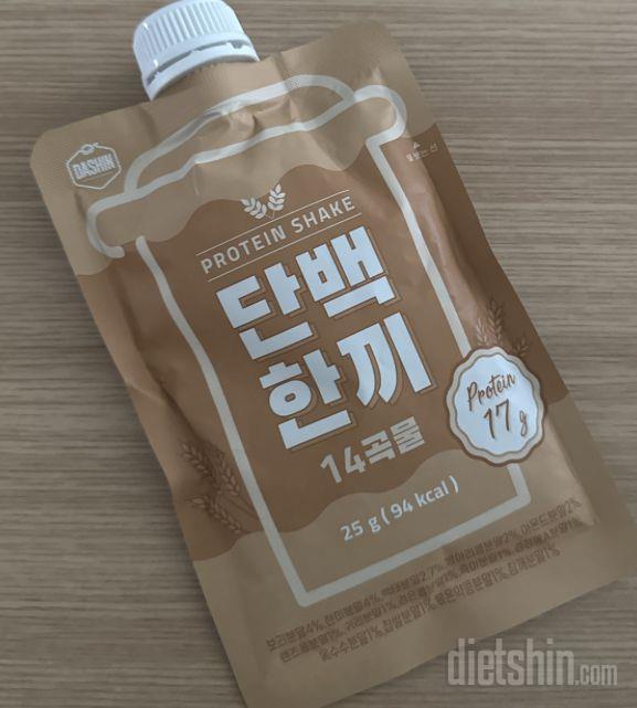 닭가슴살로 만들어져서 맛이 별로일것같