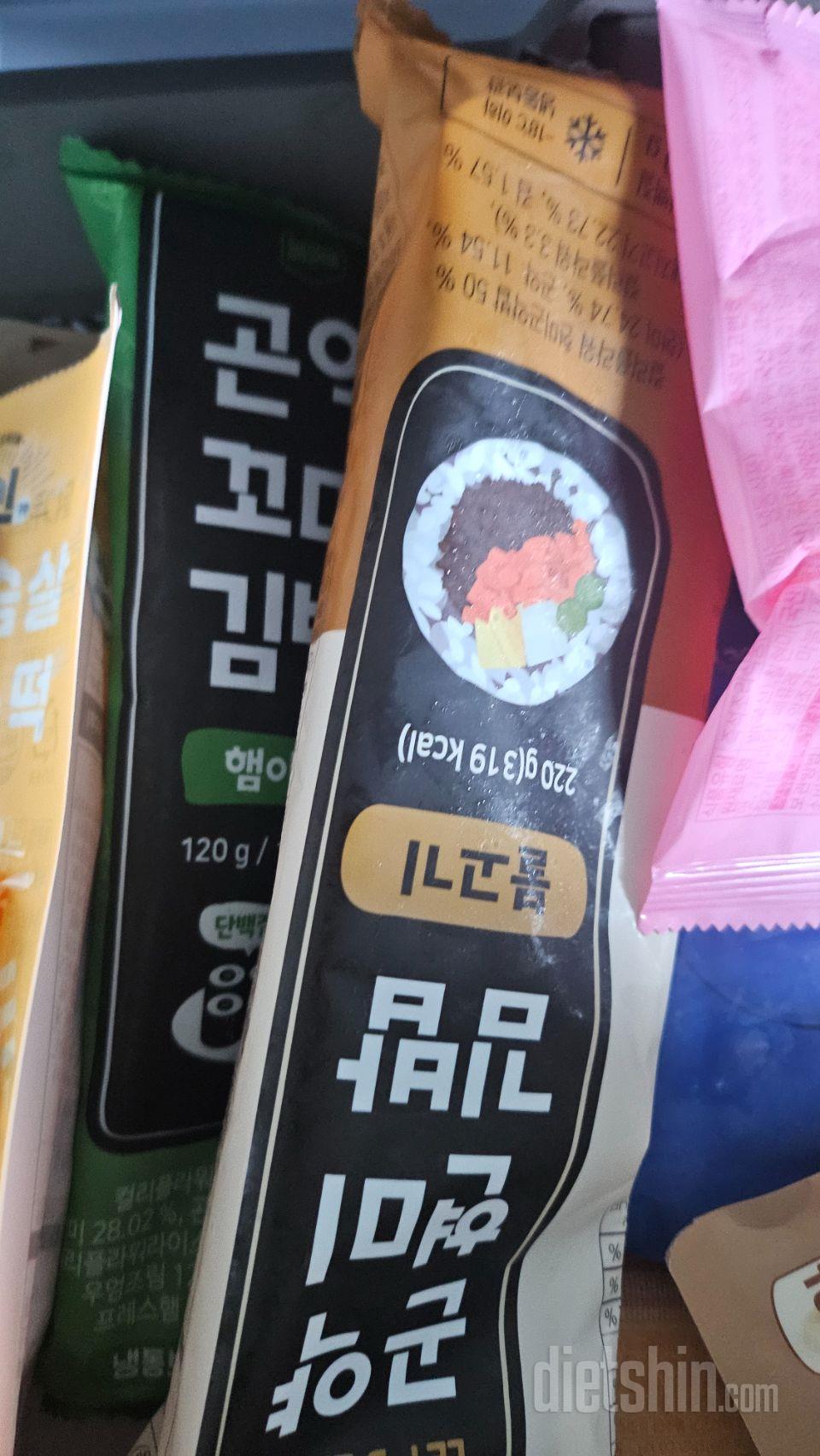 맛도 여러종류라 질리지않고 꾸준히 잘