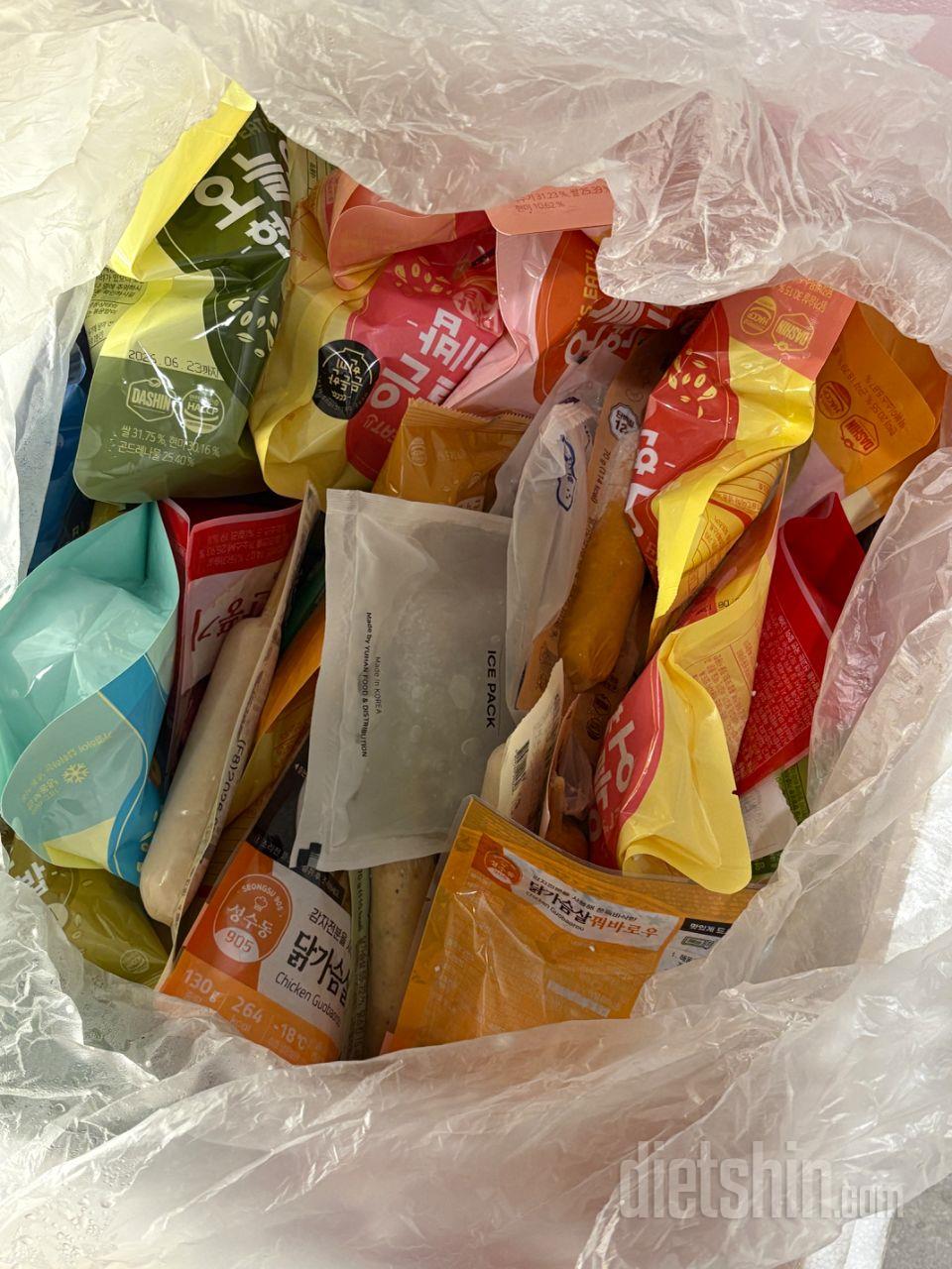 걍 일반 소세지 같아요 맛있어서 또