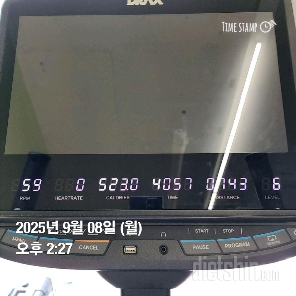 9.8.월