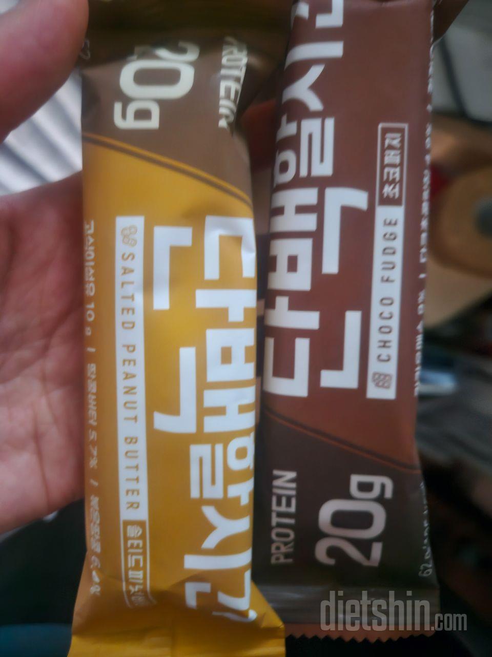 맛있어요.  식사대용으로 먹고있습니다