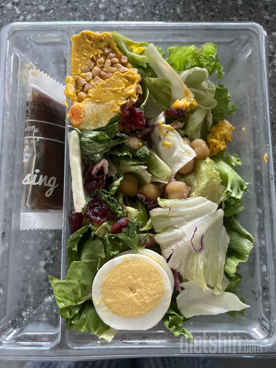 맛있게 잘 먹고 있어요 평소 야채를