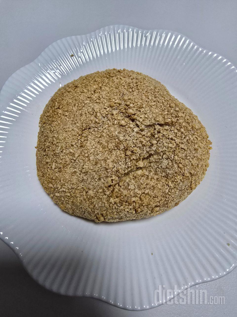 겉은 솔직히 맛있어보이진 않지만 먹음