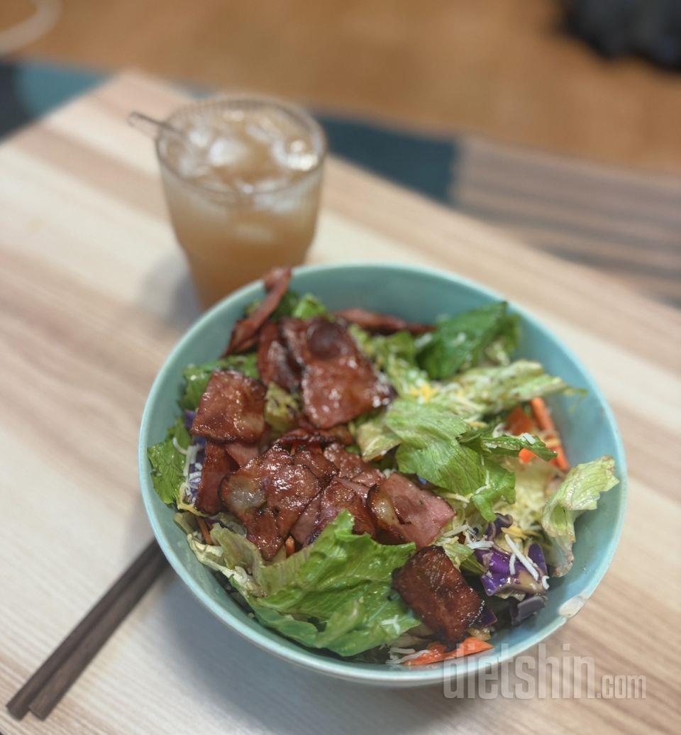 생각보다 닭가슴살에 계란을 같이 곁들