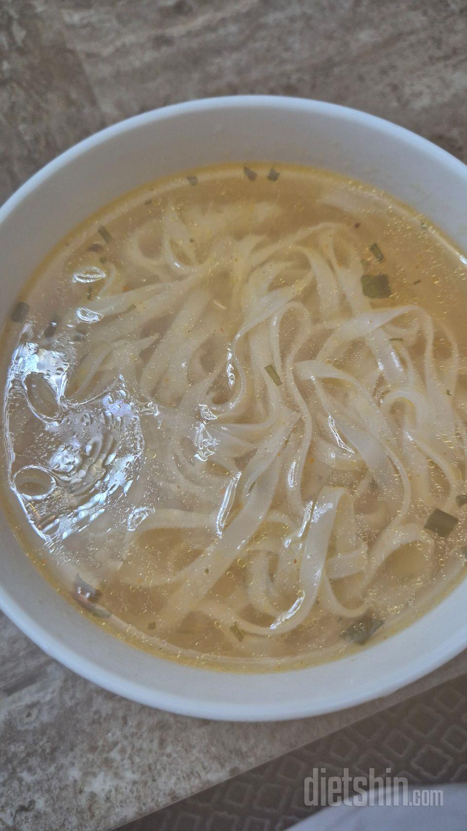 맛이나 칼로리나 딱히 강점으로 느껴질